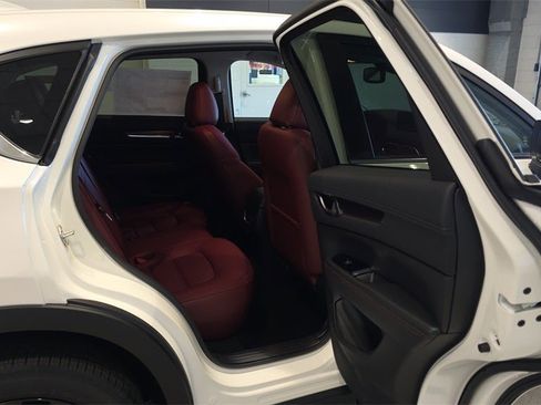 New 2025 MAZDA CX-5 Carbon Edition image 16