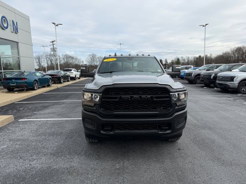 Used 2024 RAM 2500 Tradesman w/ Snow Chief Group AWD/4WD image 2