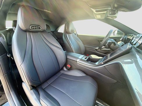Used 2025 Mercedes-Benz CLE 300 4MATIC Cabriolet image 17