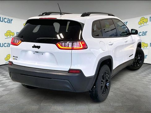 Used 2023 Jeep Cherokee Altitude Lux image 6