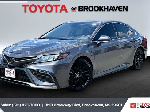 Used 2024 Toyota Camry XSE FWD image 10