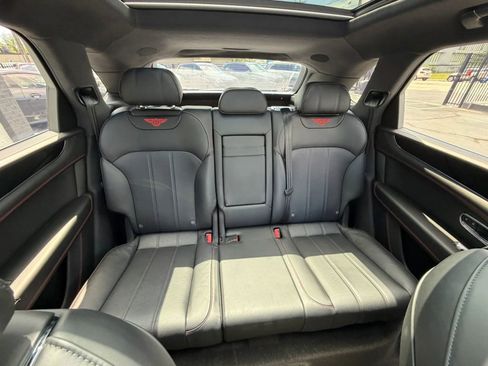 Used 2020 Bentley Bentayga AWD/4WD image 71
