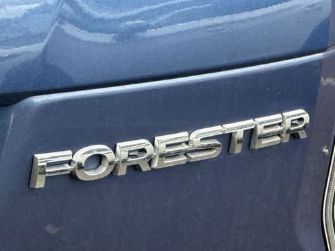 Used 2018 Subaru Forester 2.5i Premium AWD/4WD image 17