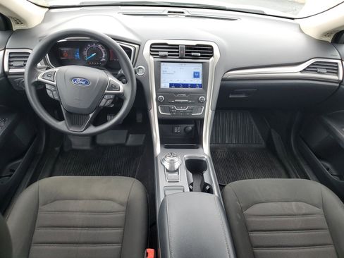 Used 2019 Ford Fusion SE FWD image 8