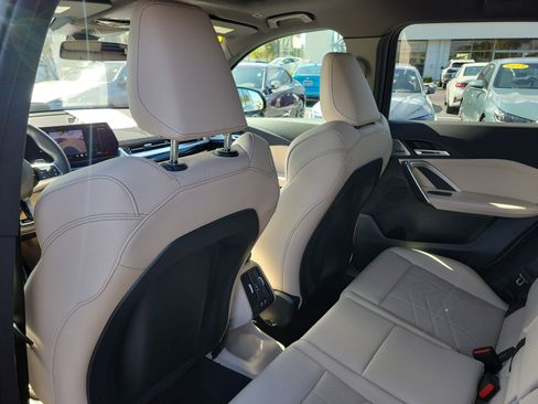 Used 2025 BMW X1 xDrive28i w/ M Sport Package image 12