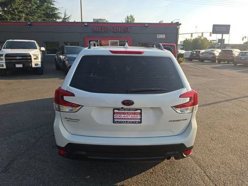 Used 2022 Subaru Forester AWD/4WD image 23