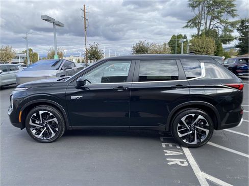 New 2025 Mitsubishi Outlander SE AWD/4WD image 8