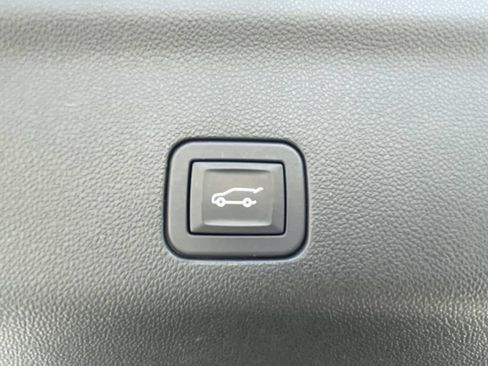 Used 2024 Chevrolet Tahoe RST w/ Luxury Package RWD image 13