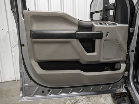 Used 2022 Ford F250 XL w/ STX Appearance Package image 41