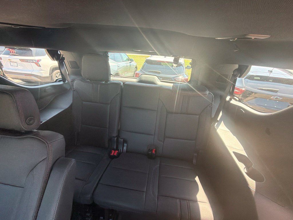 Used 2025 Chevrolet Tahoe RST w/ Comfort Package AWD/4WD image 7