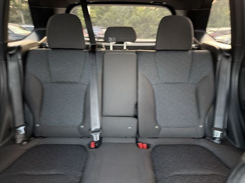 Certified 2025 Subaru Forester Premium AWD/4WD image 28
