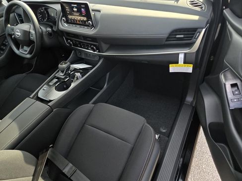 New 2026 Nissan Rogue S image 7