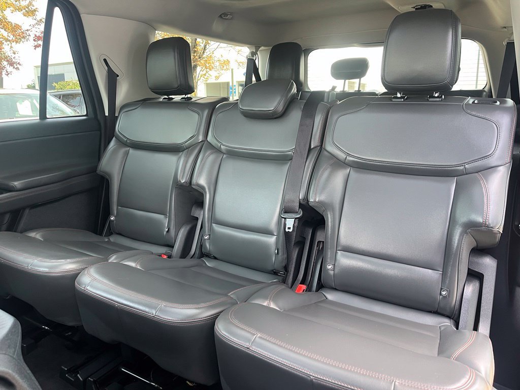 Used 2025 Ford Expedition Max Active AWD/4WD image 14