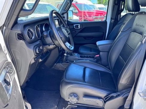 Used 2023 Jeep Wrangler Unlimited Sahara w/ Cold Weather Group AWD/4WD image 23