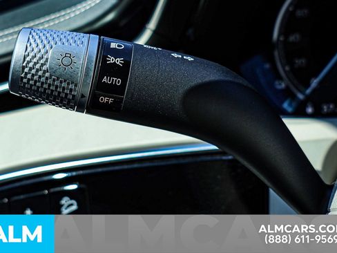 Used 2024 Genesis Electrified GV70 Advanced w/ Prestige Package image 29