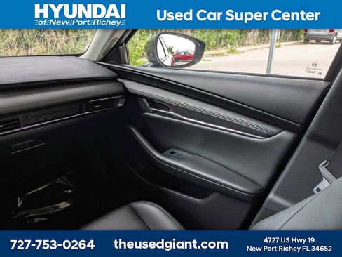 Used 2021 MAZDA MAZDA3 s FWD image 17