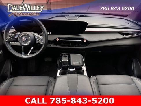 Used 2025 Buick Enclave Preferred image 7