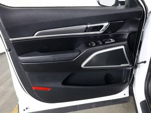 Used 2020 Kia Telluride S AWD/4WD image 19