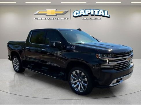 Used 2021 Chevrolet Silverado 1500 High Country w/ Technology Package image 7