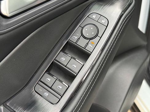 Used 2026 Nissan Rogue SV FWD image 19