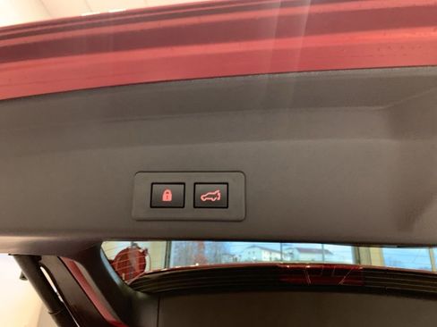 Certified 2022 Subaru Ascent Premium w/ Convenience Package image 18