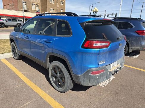 Used 2018 Jeep Cherokee Limited w/ High Altitude Package image 5