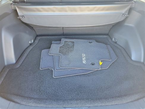 Used 2024 Toyota RAV4 XLE w/ Convenience Package image 10