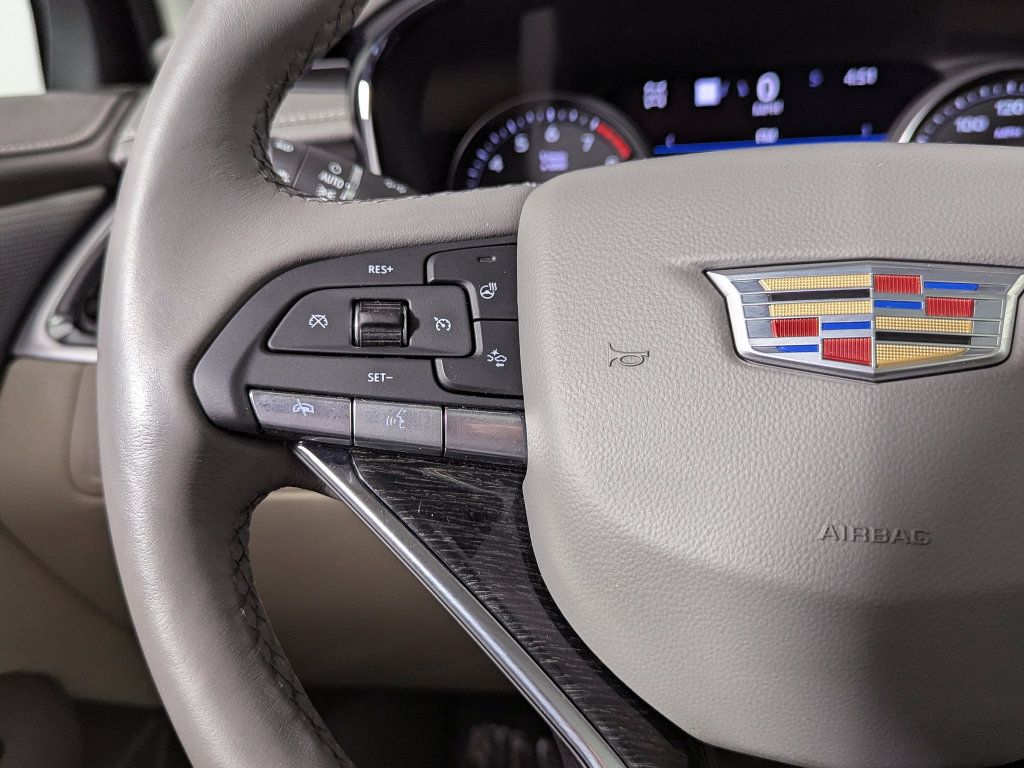 Used 2023 Cadillac XT6 Premium Luxury w/ Technology Package AWD/4WD image 37