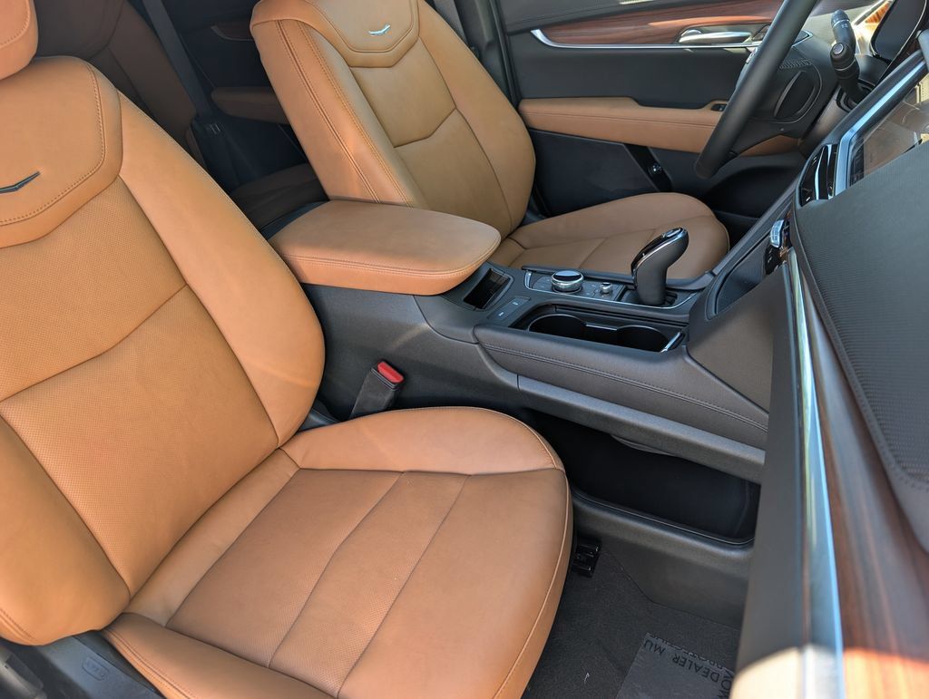 New 2026 Cadillac XT5 Premium Luxury w/ Driver Assist Package FWD image 19