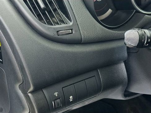 Used 2012 Kia Forte EX image 11