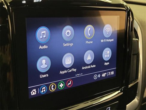 Used 2022 Chevrolet Traverse LT image 17