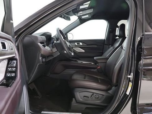 Used 2026 Ford Explorer Platinum AWD/4WD image 19