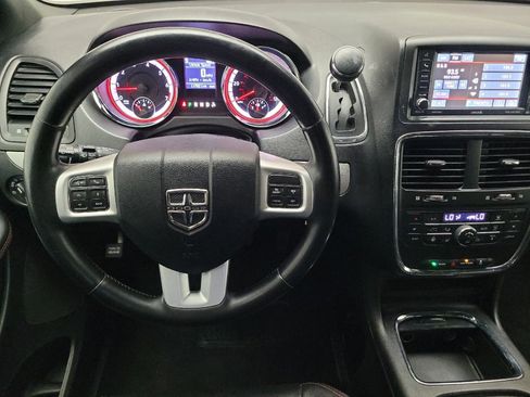 Used 2017 Dodge Grand Caravan GT image 22