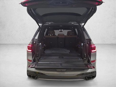 Used 2026 BMW X7 M60i image 13