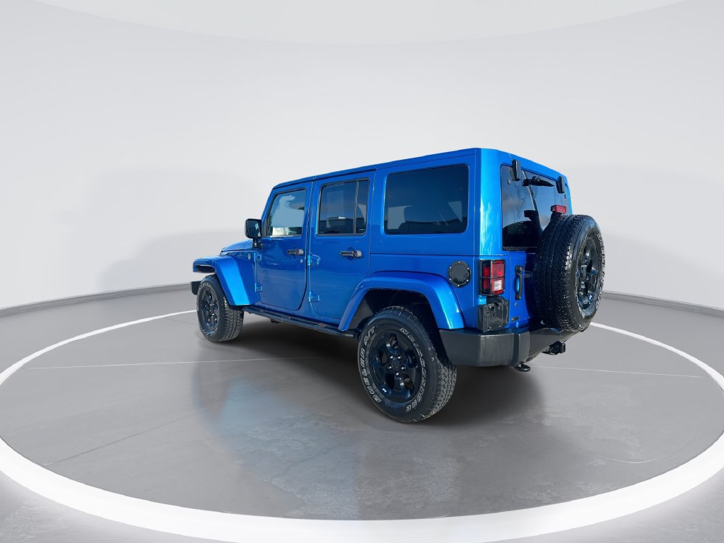 Used 2015 Jeep Wrangler Unlimited Sahara AWD/4WD image 6