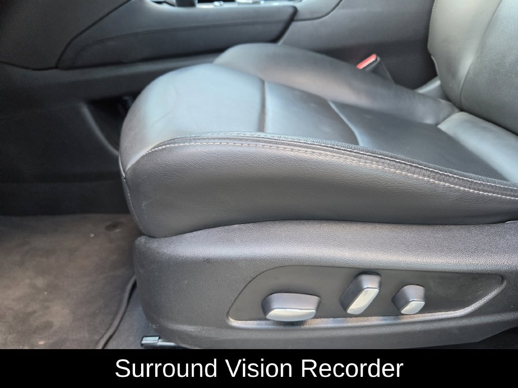 Used 2023 Cadillac XT6 Premium Luxury w/ Technology Package FWD image 26