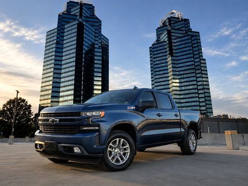 Used 2019 Chevrolet Silverado 1500 RST AWD/4WD image 1