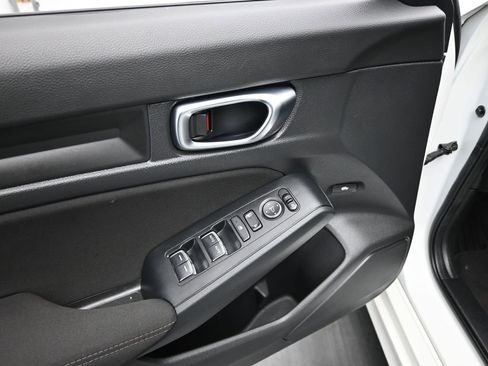 Used 2022 Honda Civic Sport image 9