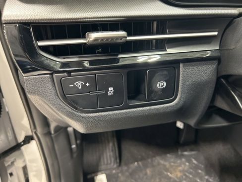 New 2026 Kia Sportage LX image 11