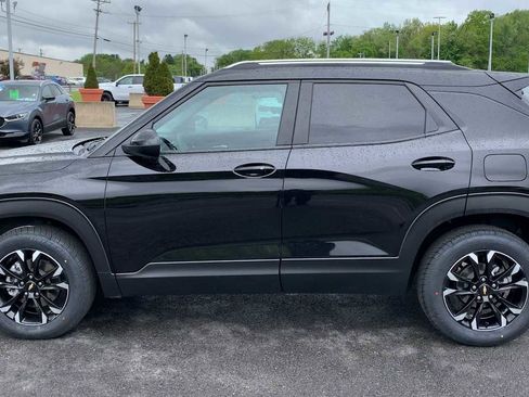 Certified 2023 Chevrolet TrailBlazer LT w/ Convenience Package AWD/4WD image 5