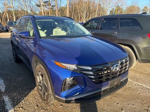 Used 2023 Hyundai Tucson SEL w/ Convenience Package image 1