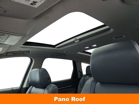 Used 2020 Buick Enclave Essence w/ Sport Touring Edition image 12