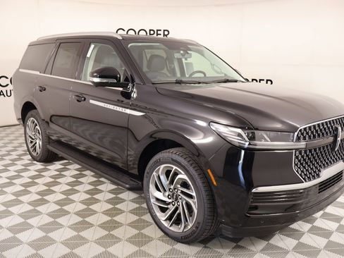 New 2026 Lincoln Navigator Premiere AWD/4WD image 1
