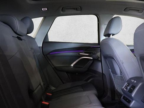Certified 2025 Audi Q5 Premium w/ Convenience Package AWD/4WD image 24