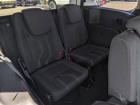 Used 2018 Ford Transit Connect XLT image 8