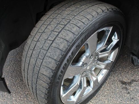 Used 2015 GMC Yukon Denali w/ Premium Package image 14