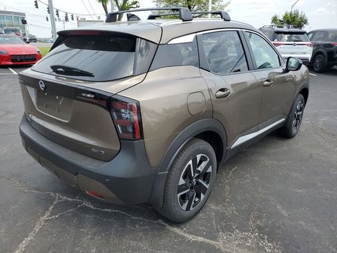 New 2026 Nissan Kicks SV w/ Interior Electronics Package AWD/4WD image 7