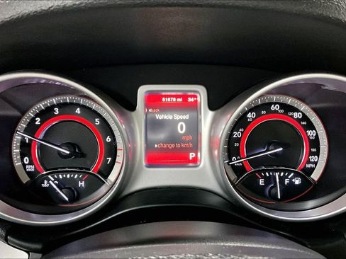 Used 2020 Dodge Journey SE w/ SE Popular Equipment Group image 13