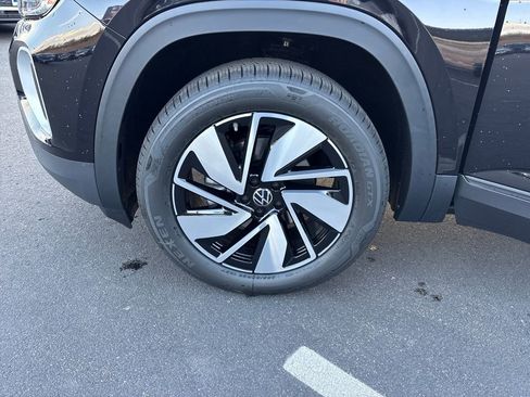 New 2026 Volkswagen Atlas SE image 26