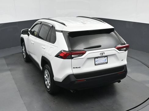 Used 2019 Toyota RAV4 LE FWD image 54